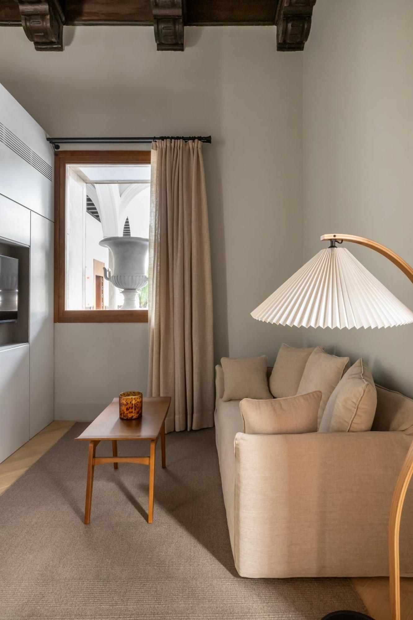 Mercer Residences Sevilla Экстерьер фото